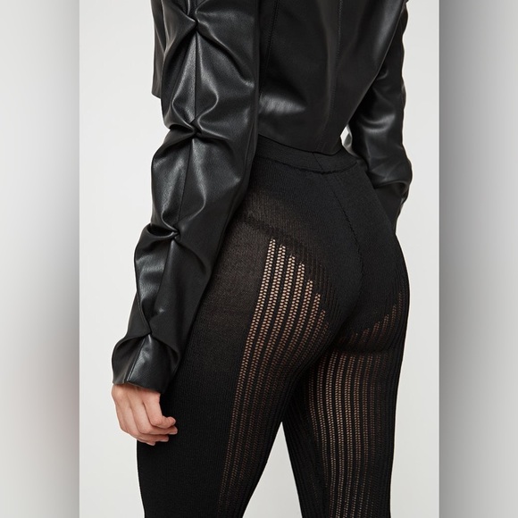 Maniere De Voir tracked vegan leather cropped jacket/blazer long sleeve - black - Picture 5 of 5